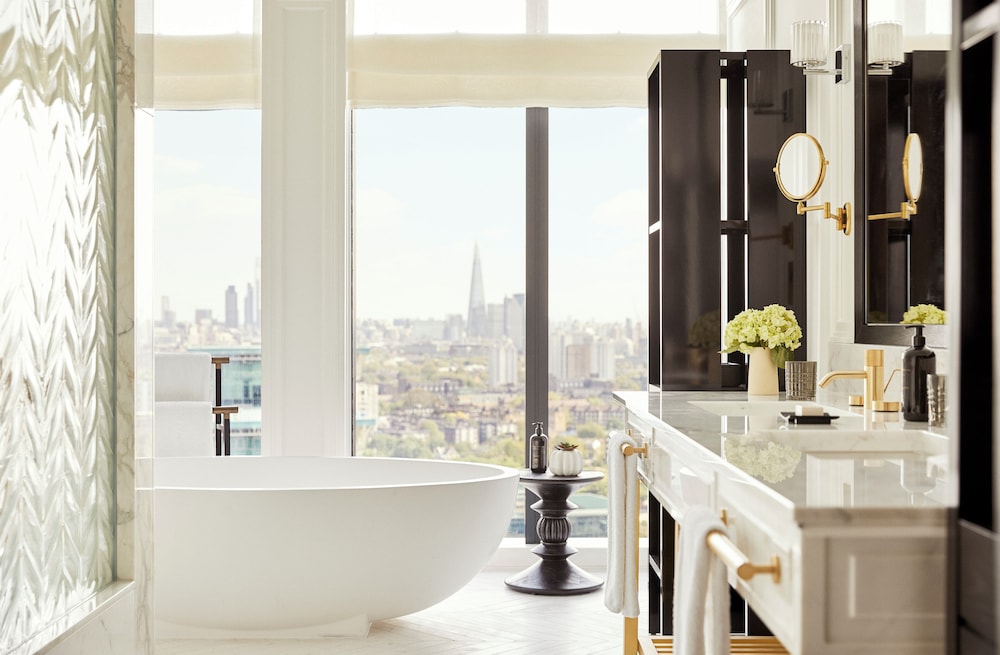 PARK HYATT LONDON RIVER THAMES 50/50
