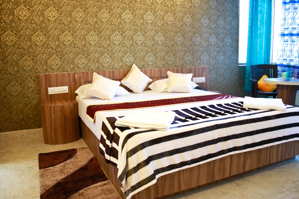 Gkm Grand Hotel 14/50