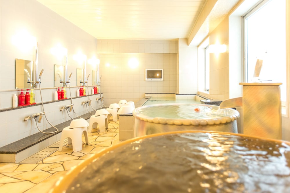 swimming pool spa