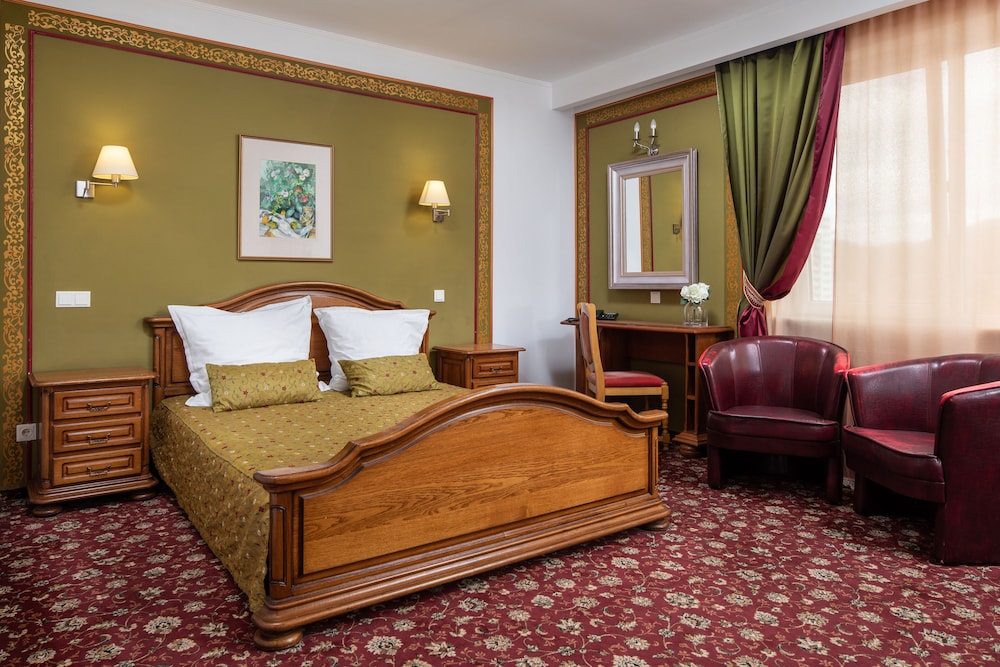 Grand Hotel 15/57