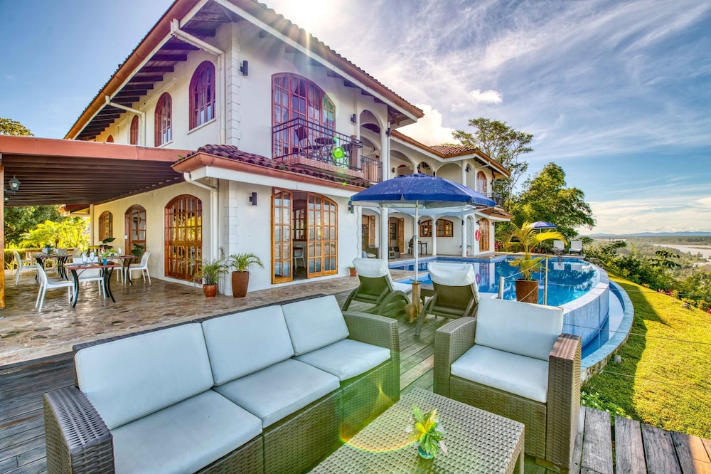 El Castillo - Adults Only 2/50