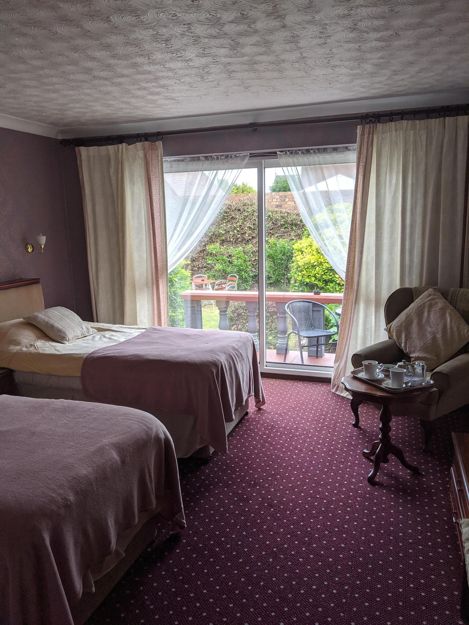 Comfort, Twin Beds, Patio, Garden Wing