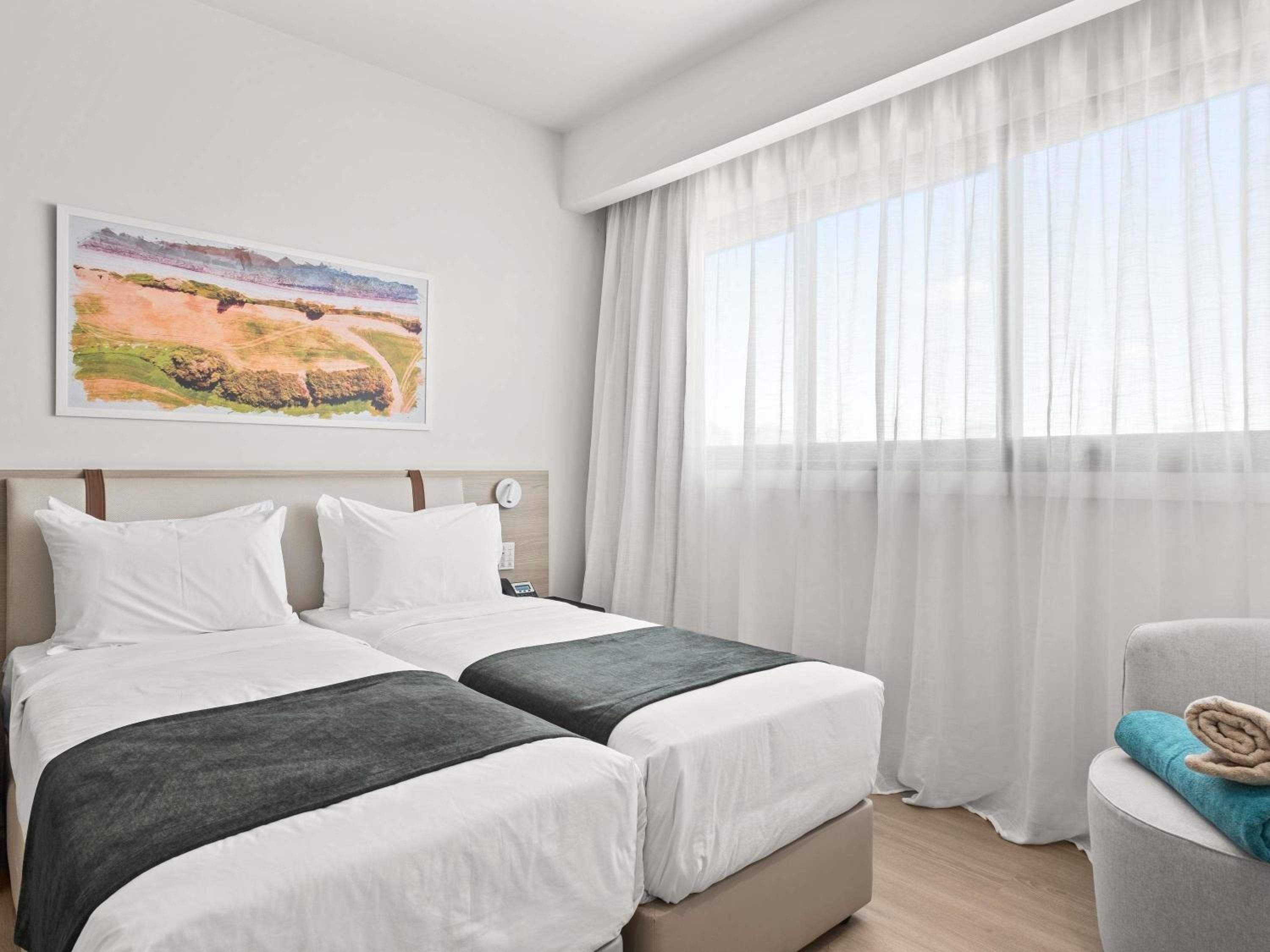 غرفة بسرير فردي لذوي الإعاقة، Mercure Larnaca Finikoudes Beach 3/9