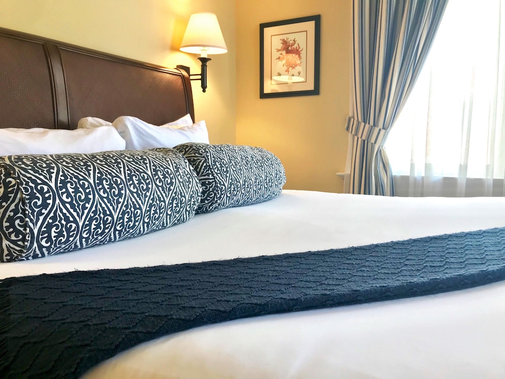 West Cliff Inn - A Four Sisters Inn 5/59
