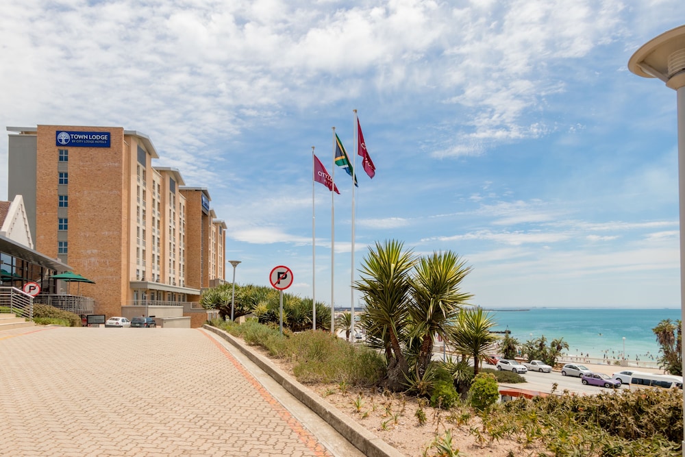 Town Lodge Gqeberha 48/50