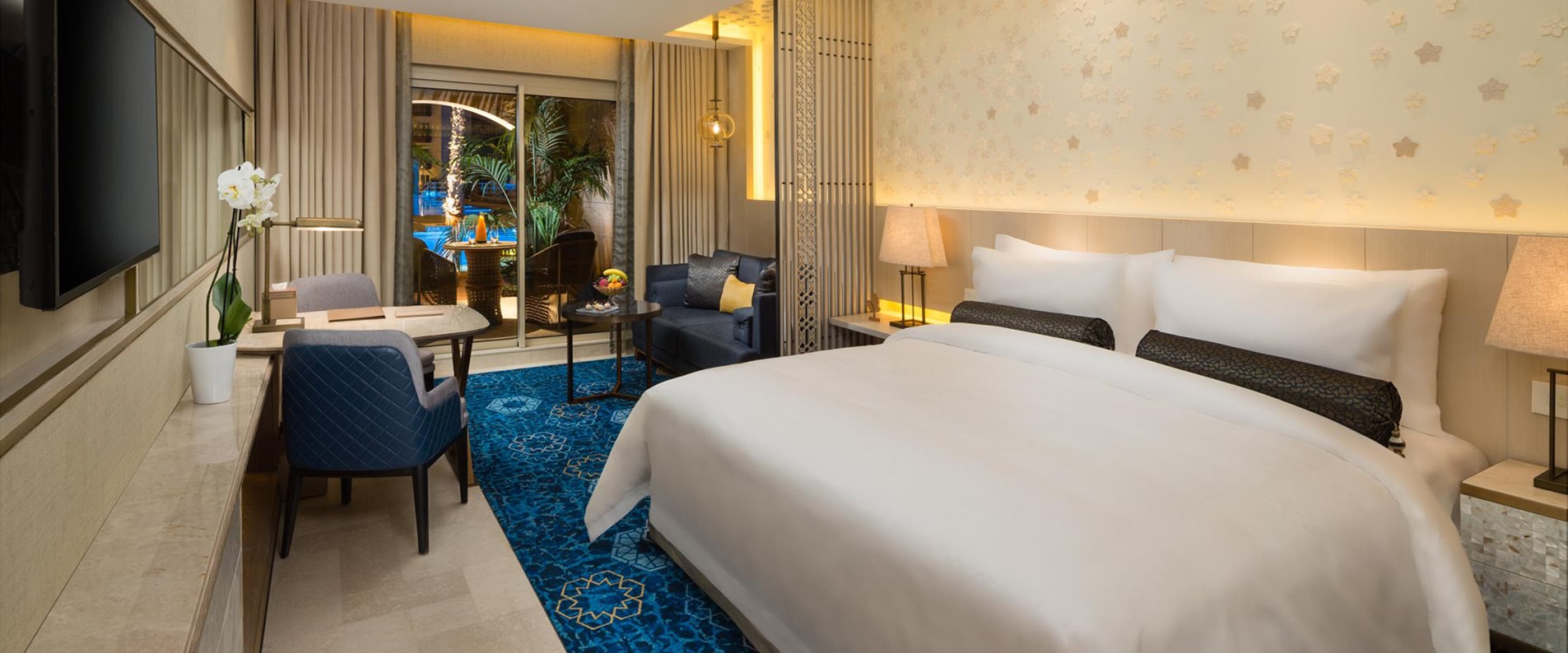 Grand, Pool, Deluxe, Twin Beds