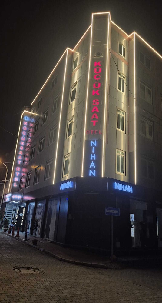 Adana Kucuksaat Hotel 3/37
