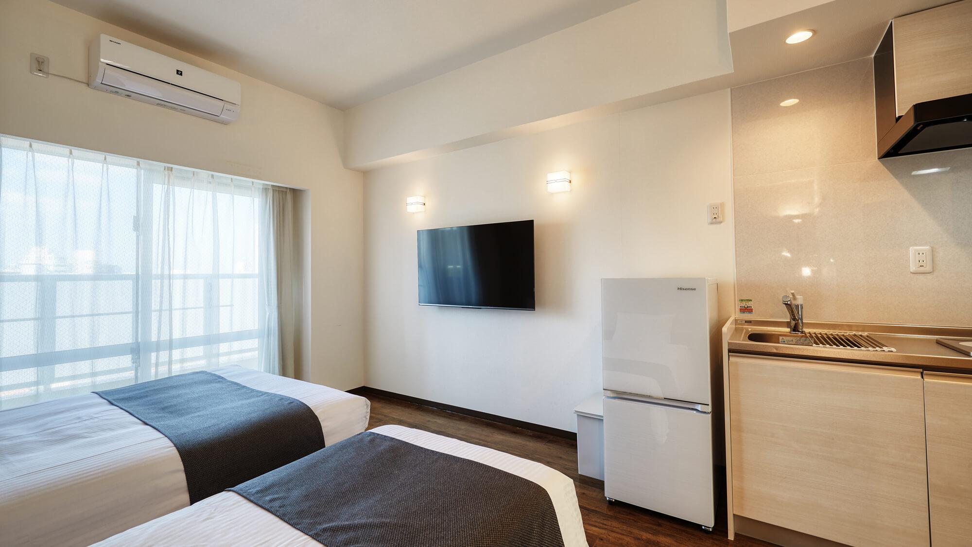 Deluxe, Double Bed, City View