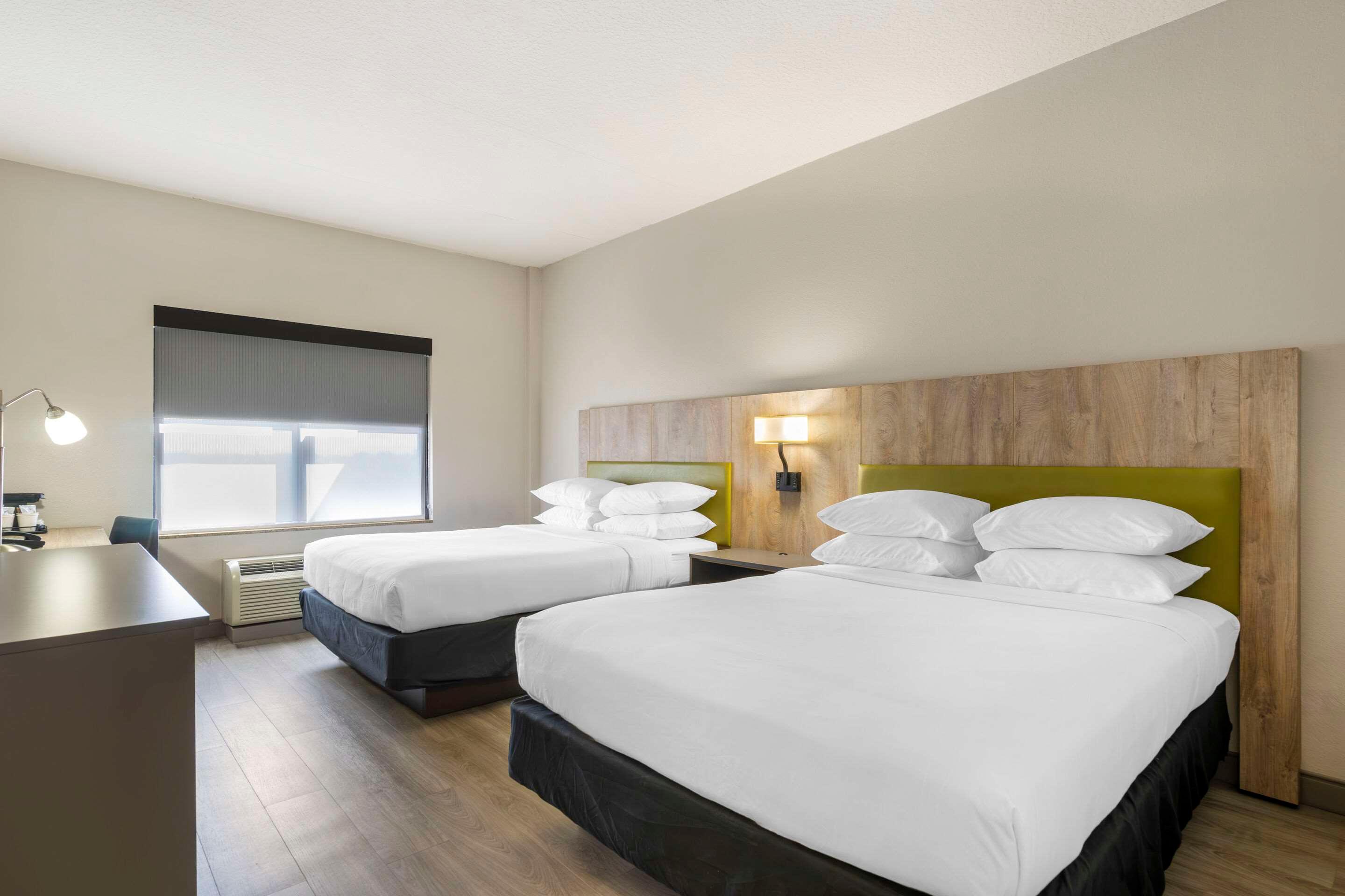 SUITE, 2 QUEEN BEDS