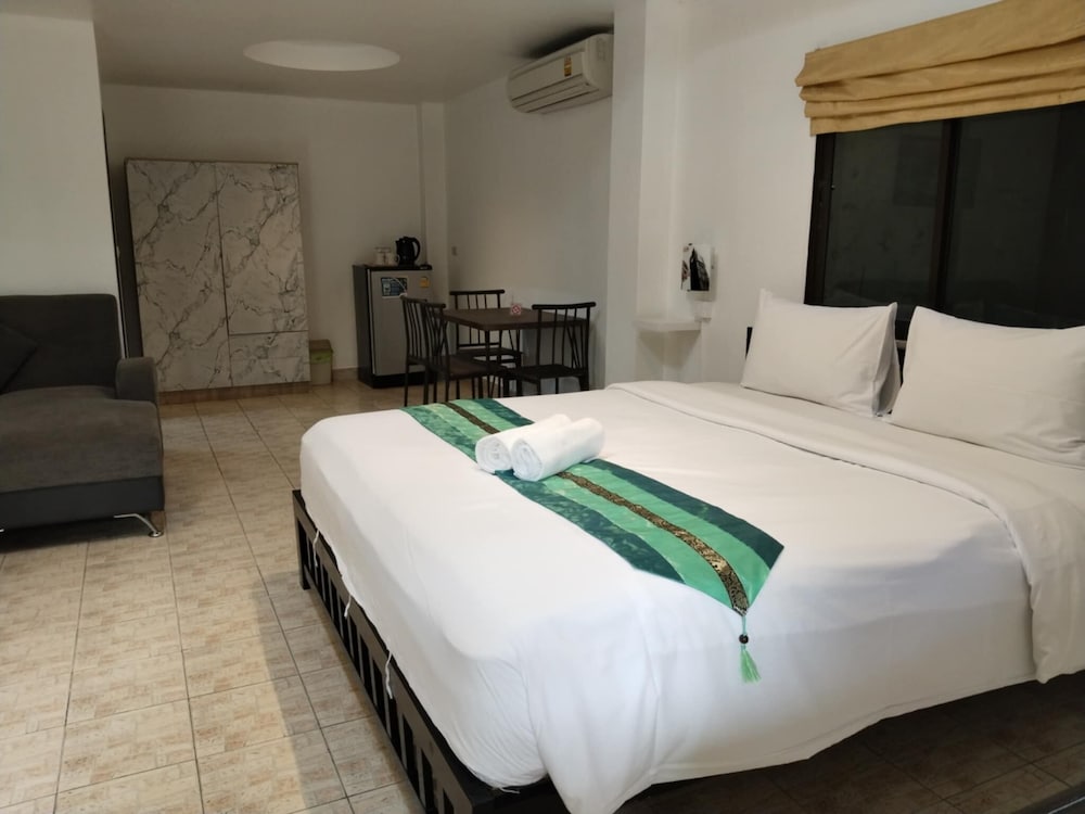 Phratamnak Inn - Hostel 28/77