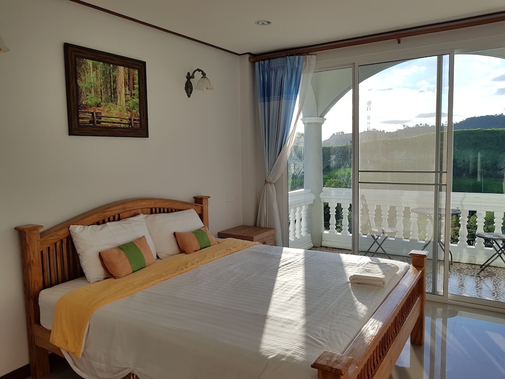 Foresta Hill Resort 13/41