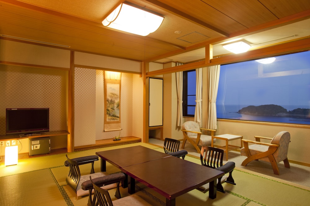 Resort Hills Toyohama SORA no KAZE 40/63