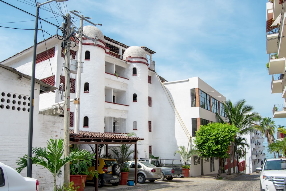 Hacienda Vallarta - Los Muertos Beach 39/44