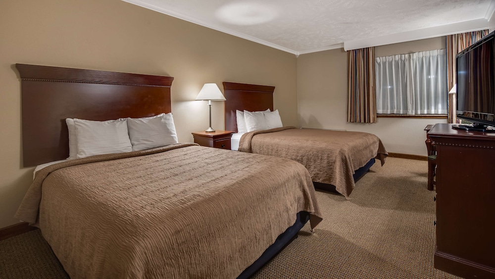 Best Western Plus Ahtanum Inn 15/49