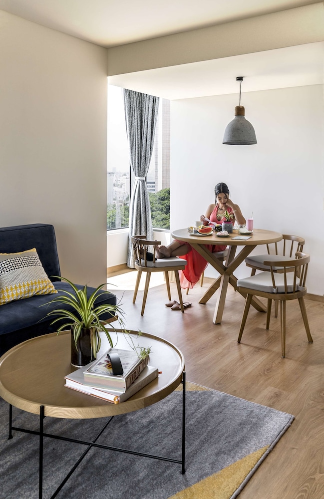 Hyatt Centric Mg Road Bangalore 46/72