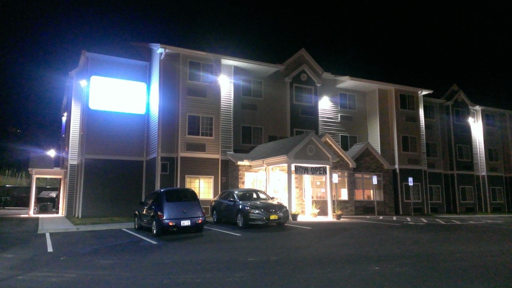 Microtel Inn And Suites By Wyndham Binghamton 2/34