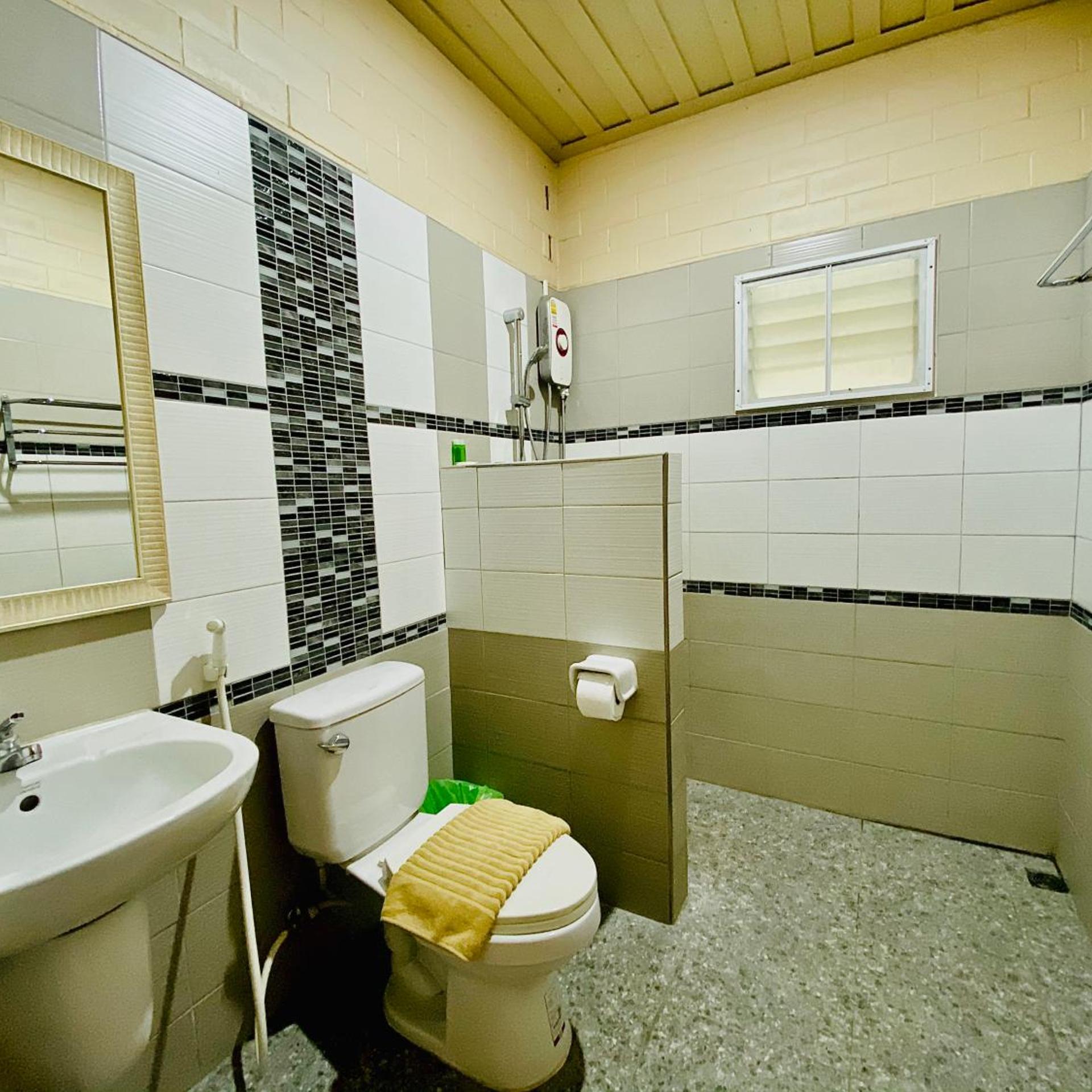 Benwadee Resort Pattaya 53/55