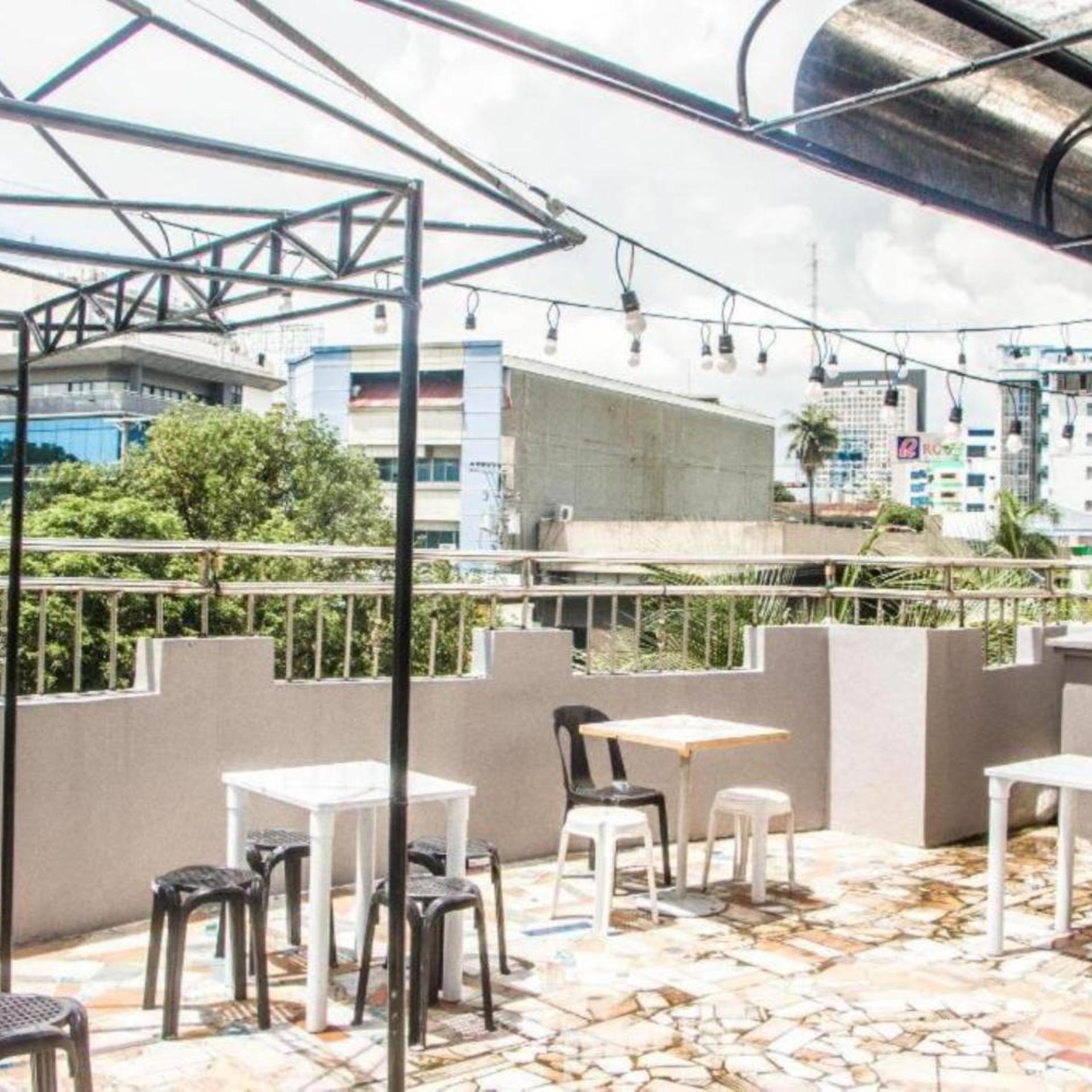 Bunks Hostel - Adults Only 19/25