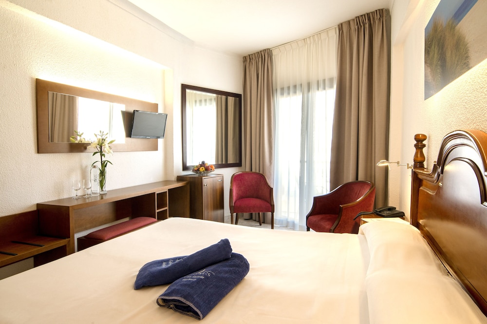 Hotel Amoros 31/69