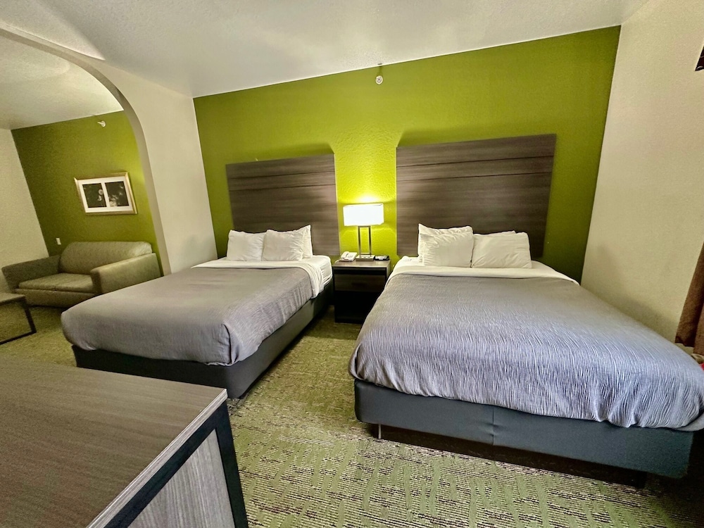 SUITE, 2 QUEEN BEDS