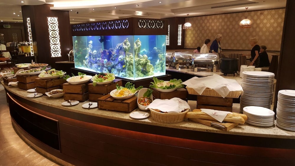 Al Thuraya Hotel 33/35