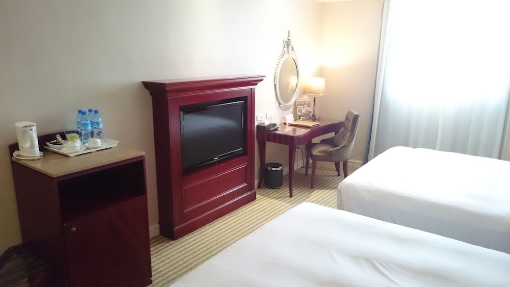 MRT Hotel 23/59