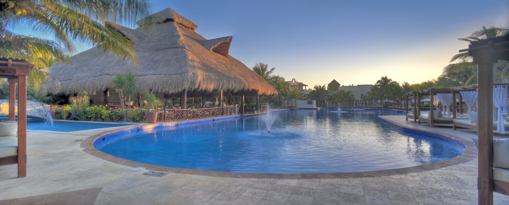 El Dorado Royale A Spa Resort All Inclusive in PLAYA DEL CARMEN