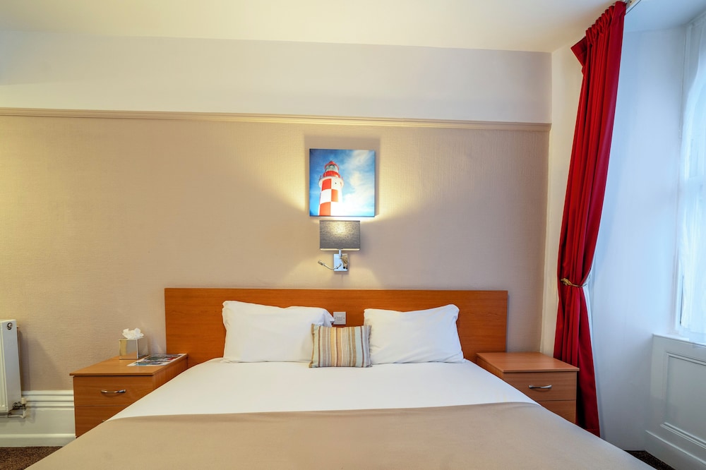 Grand Hotel Scarborough 25/72