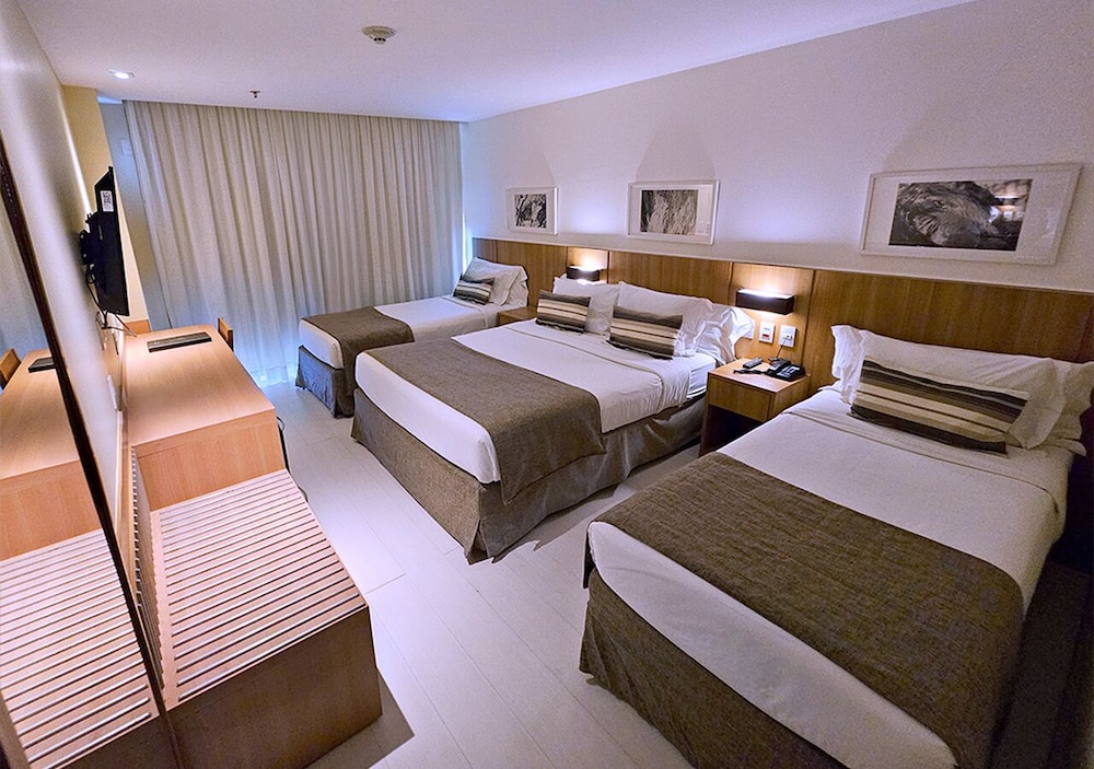 LANAI, DELUXE, QUADRUPLE, SEA VIEW
