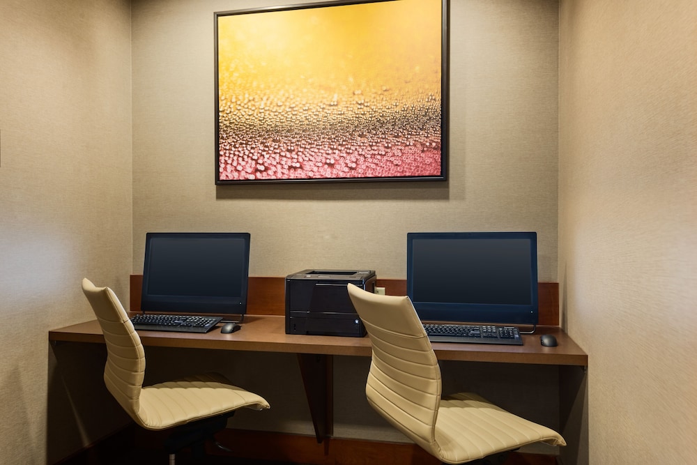 Hyatt Place Sacramento Roseville 61/67