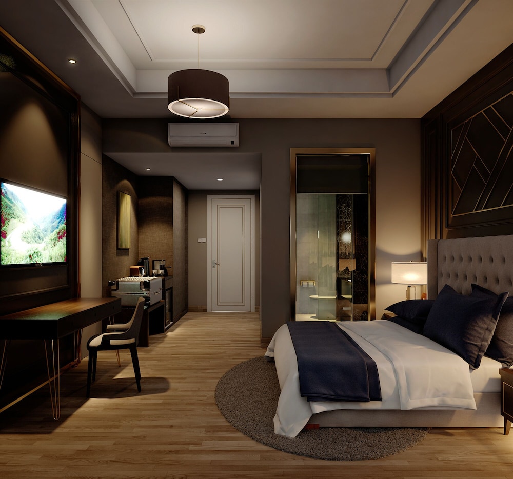 The Granite Luxury Hotel 22/73