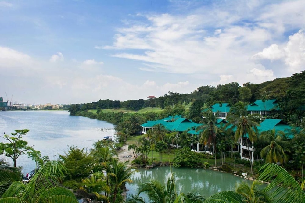 Mines Beach Resort Hotel & Wellness 44/48