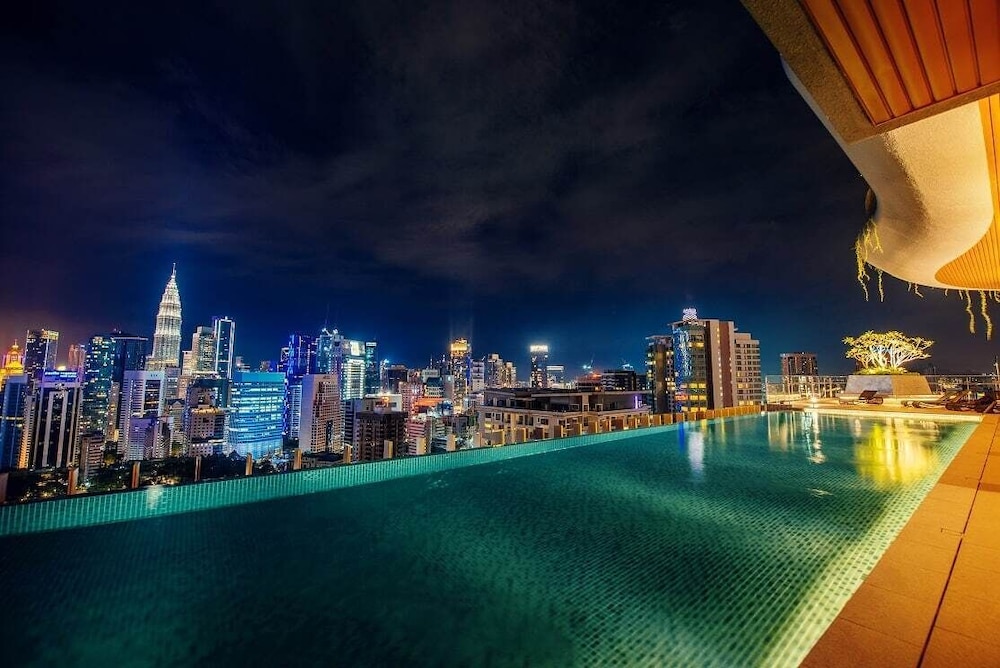 Ceylonz Suites by MyKey Global 51/56