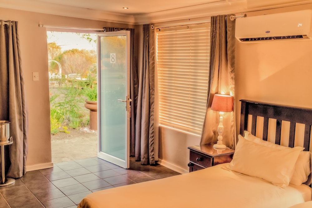Nauntons Guest House 18/50