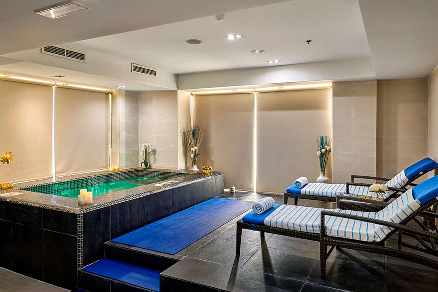 Ramada Hotel & Suites by Wyndham Dubai JBR 10/43