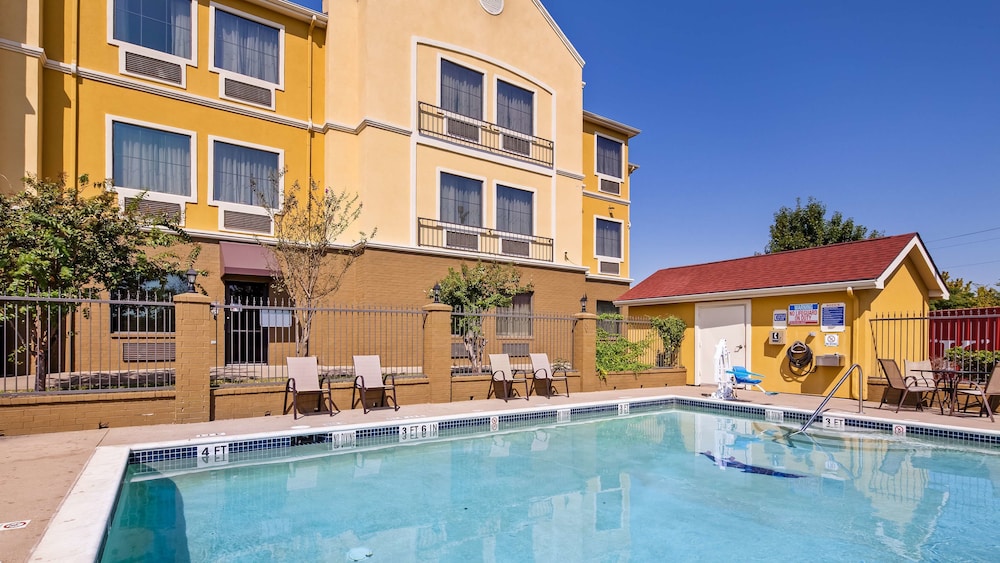 Best Western Executive Inn Corsicana 3/25
