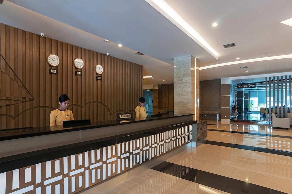 Dalton Hotel 19/58