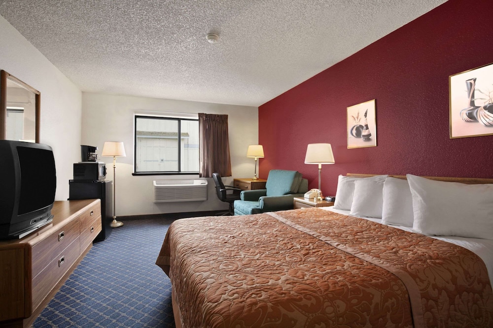 Super 8 By Wyndham Arcata 9/31