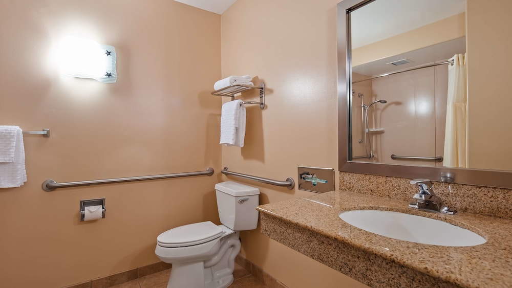Best Western Plus Capitola By the Sea Inn Suites 24/55
