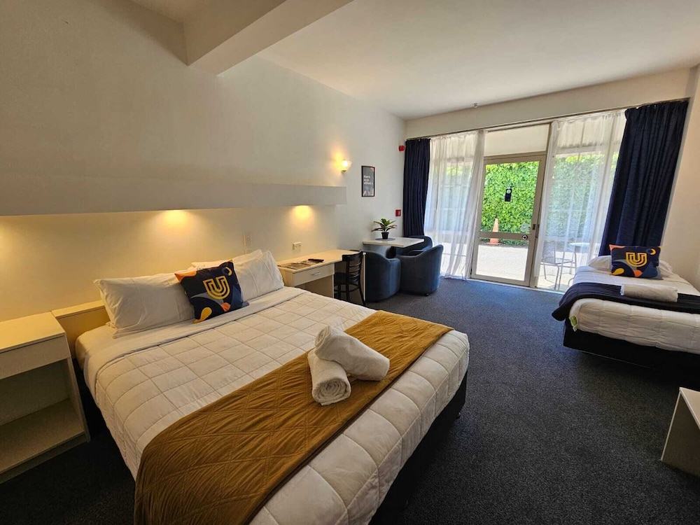 U Studios Paraparaumu, SureStay Collection by Best Western 9/46
