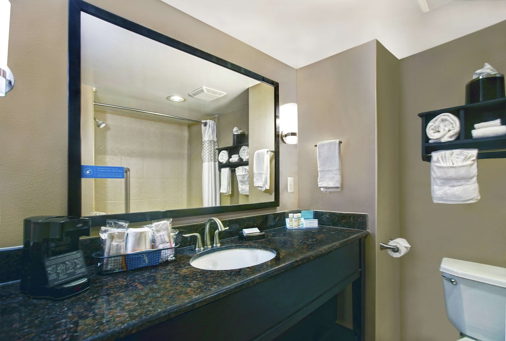 Hampton Inn Biloxi Ms 25/47