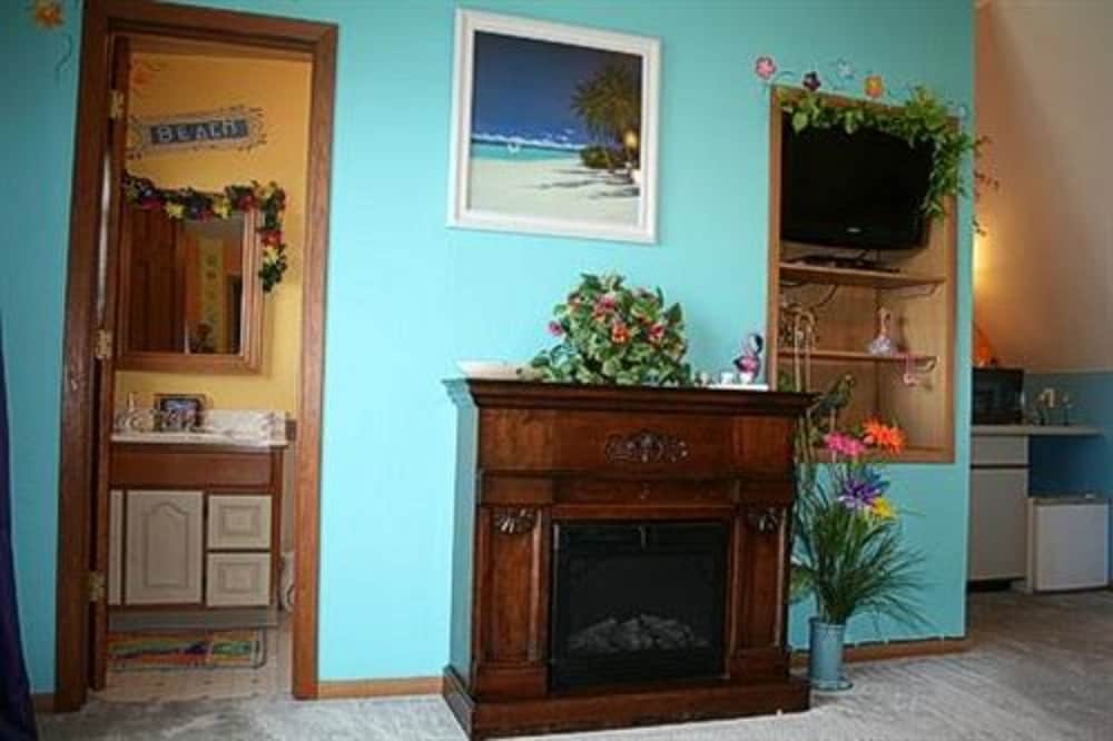 at the Waters Edge Bed &amp; Breakfast 51/61
