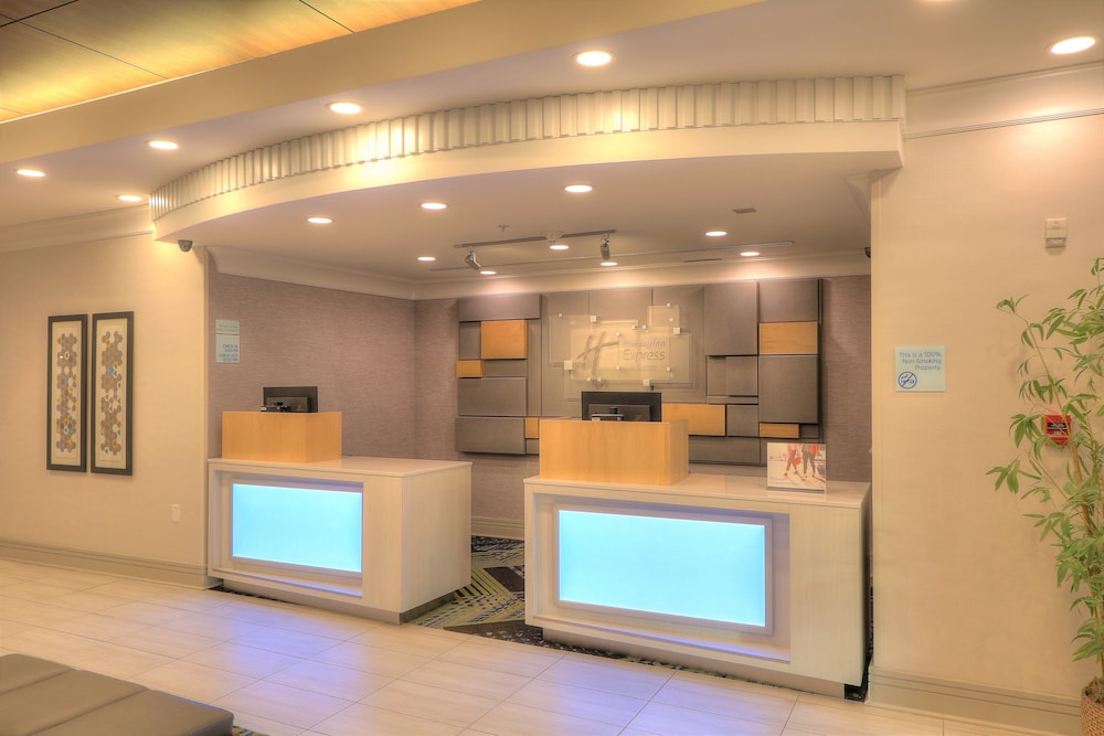 Holiday Inn Express Hotel Suites Mobile Saraland 7/54