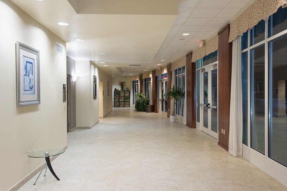 Holiday Inn Toledo-Maumee(I-80/90) 5/58