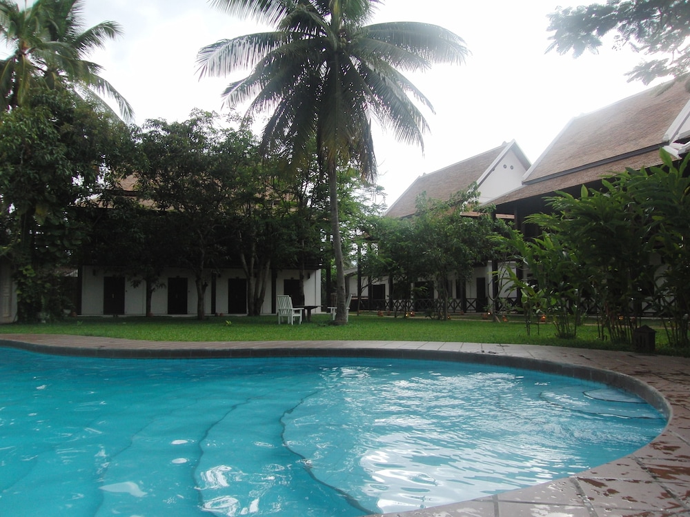 MOUANG LUANG HOTEL 41/47