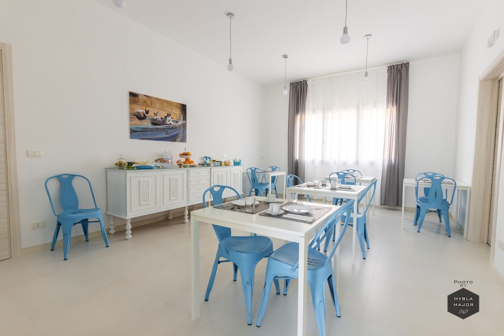 Hybla Major B&B 14/36