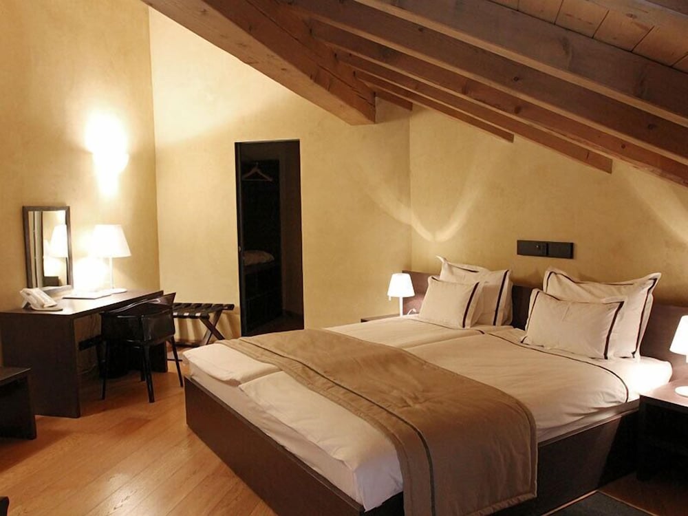 STANDARD, DOUBLE BED