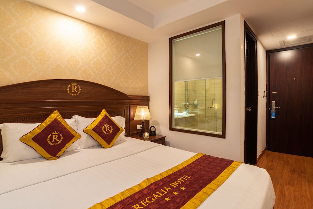 Regalia Hotel 5/50