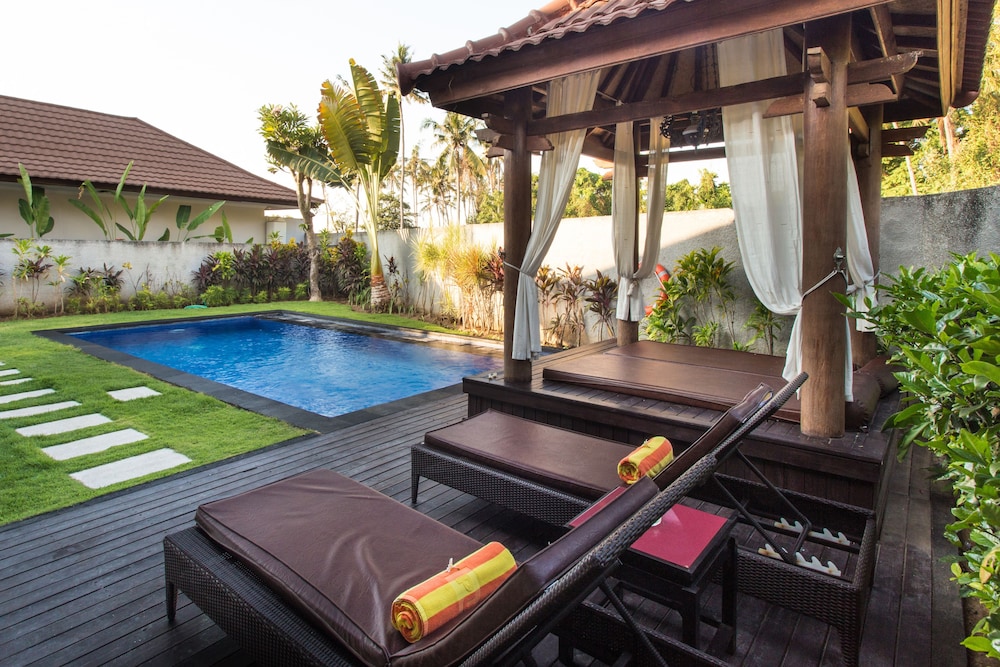 Puri Saron Baruna Beach Cottages 47/50