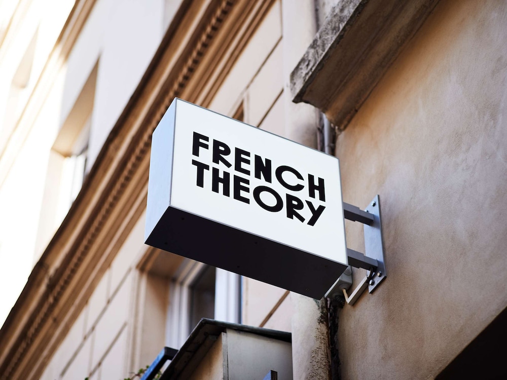 French Theory 44/67